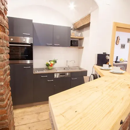 Uhu By Interhome